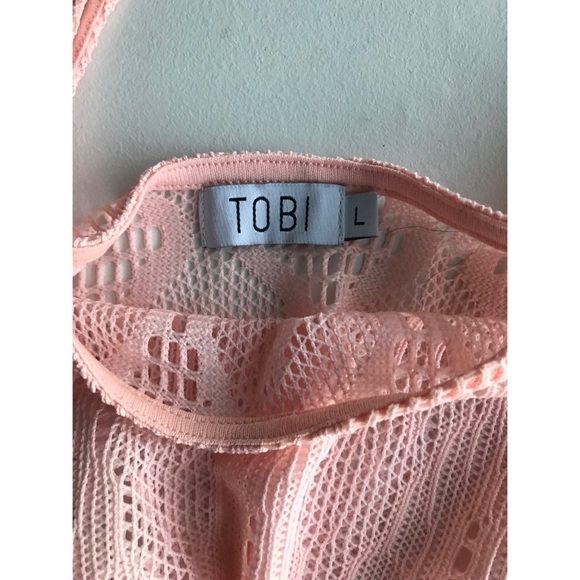 • mesh frilled tank top • - Picture 3 of 3